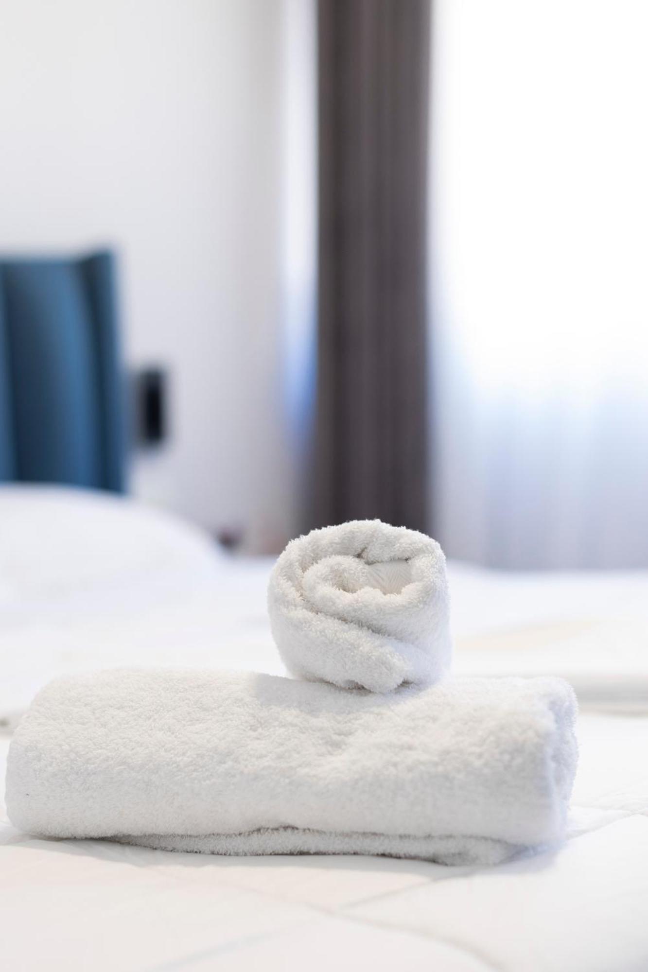 Tier Hotel Tirana Extérieur photo