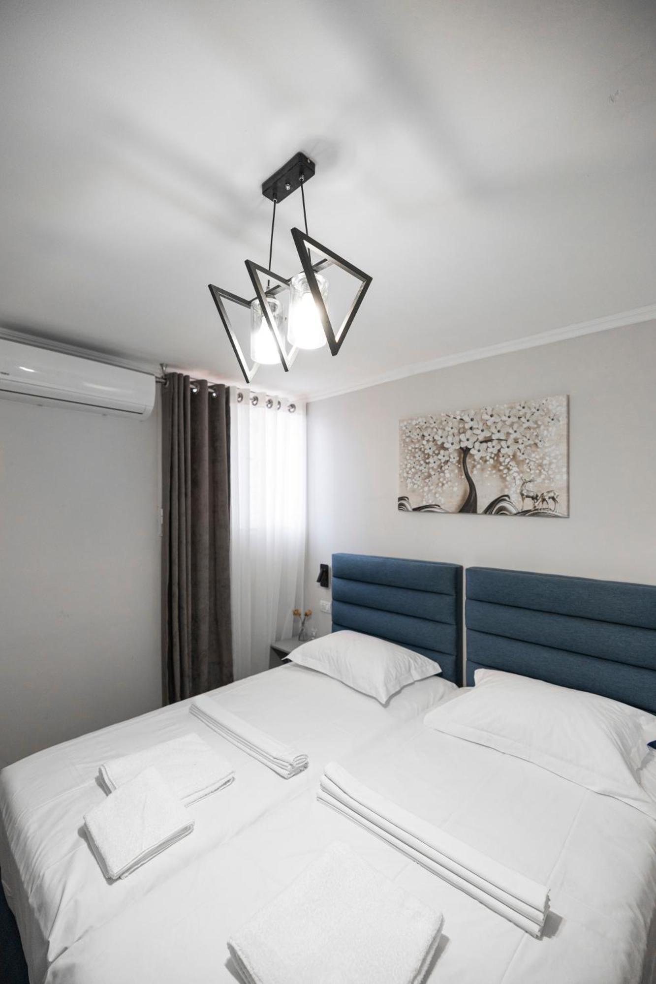 Tier Hotel Tirana Extérieur photo