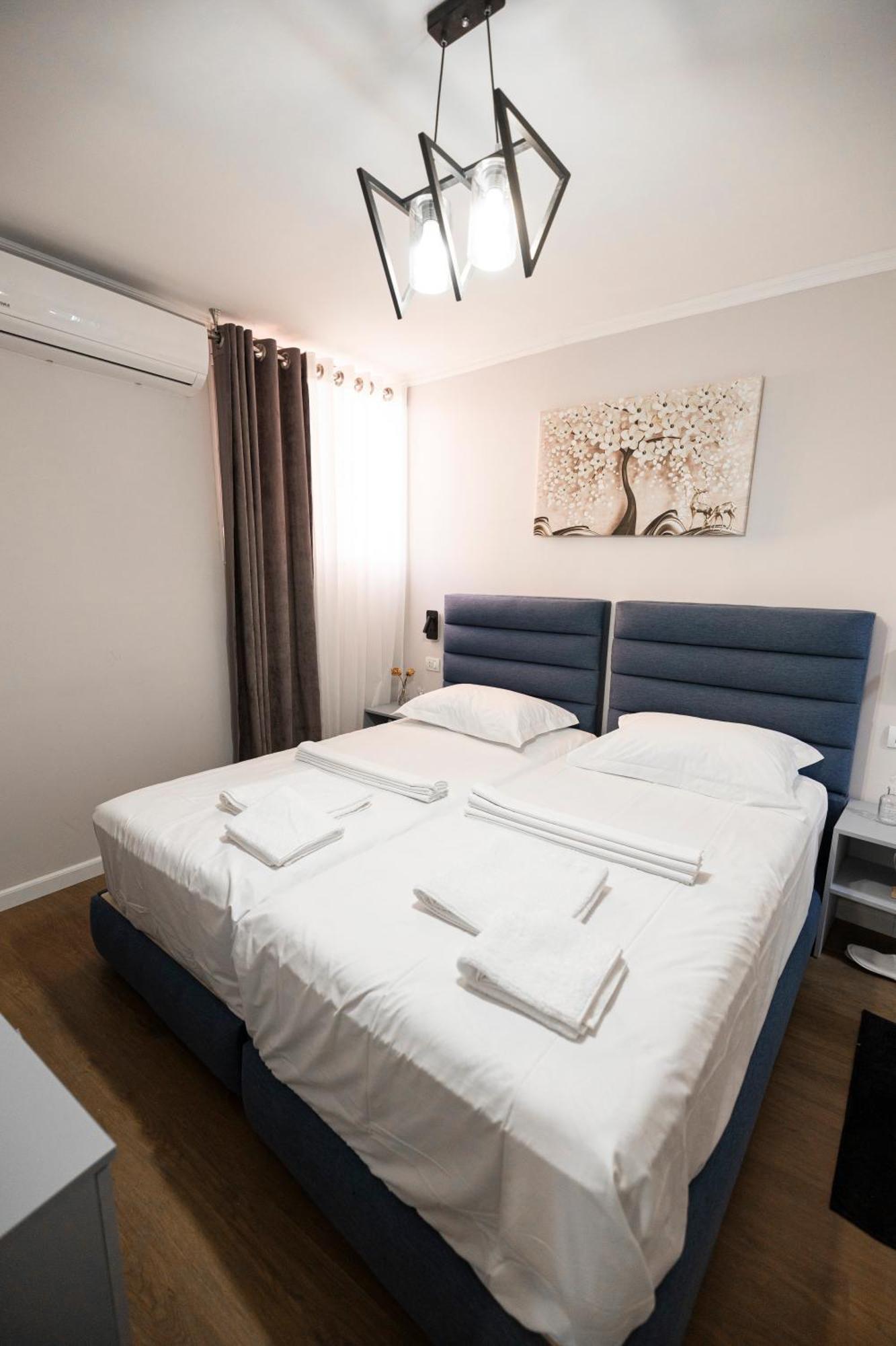 Tier Hotel Tirana Extérieur photo